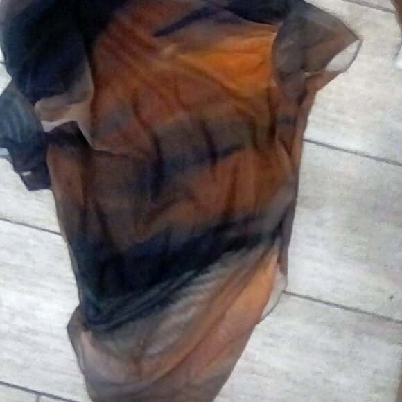 Blouse - Picture 2 of 3